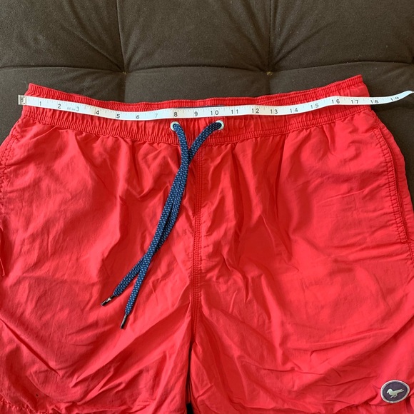 Large men’s modern amusement shorts - Picture 5 of 6